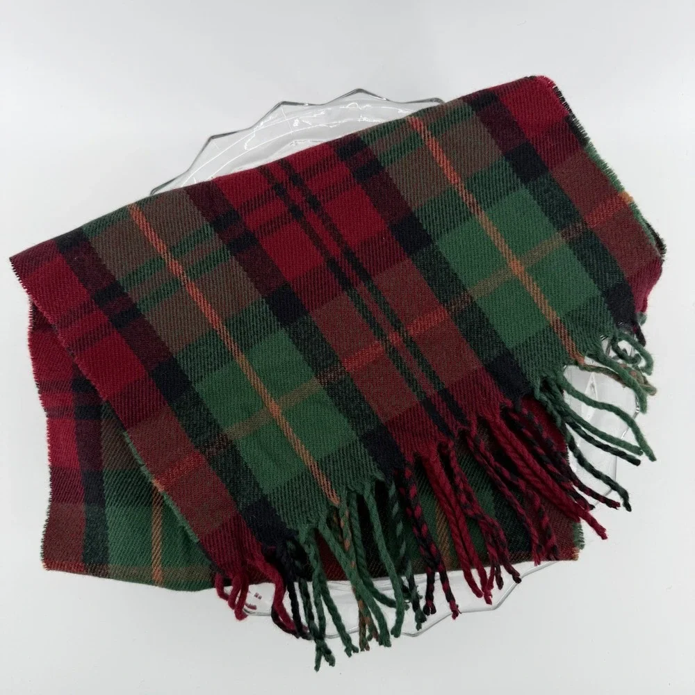 Eddie Bauer Plaid Scarf Acrylic Red Green Black‎ Fringe One Size NWOT